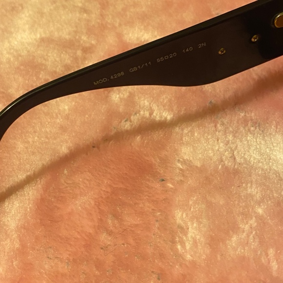 Versace Sunglasses - Picture 5 of 6